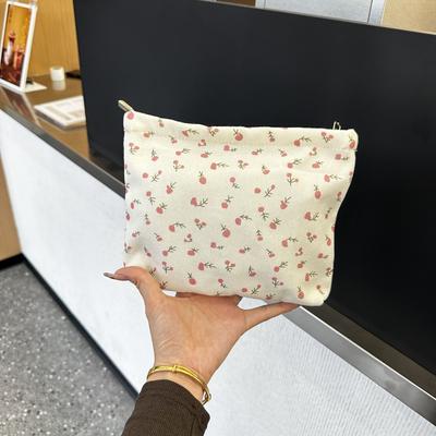 Handle Cute Little Flower Canvas Cosmetic Bag Women's Simple Portable Large-capacity Skin Care Product Handbag