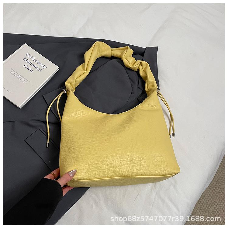 Large capacity bag women's spring and summer 2025 new fashion shoulder bag pleated texture child and mother bucket commuter tote bag