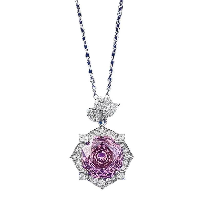 New S925 silver rose petal necklace for women, stylish and simple design, wedding jewelry.