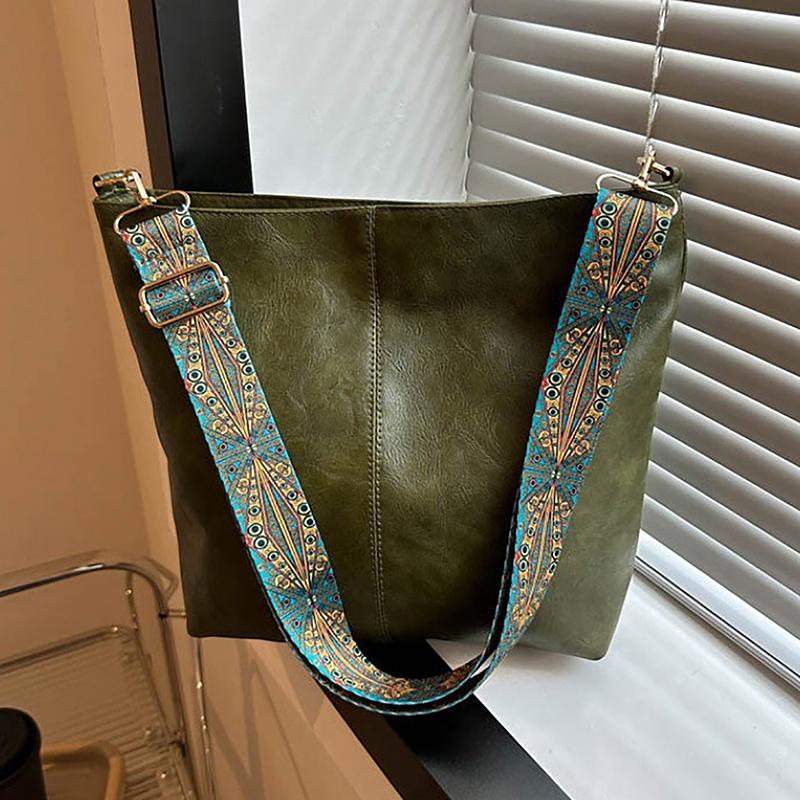 Vintage Solid Color Women  Shoulder Sling Bag High-Capacity Simple Wide Strap Bucket Crossbody Bag
