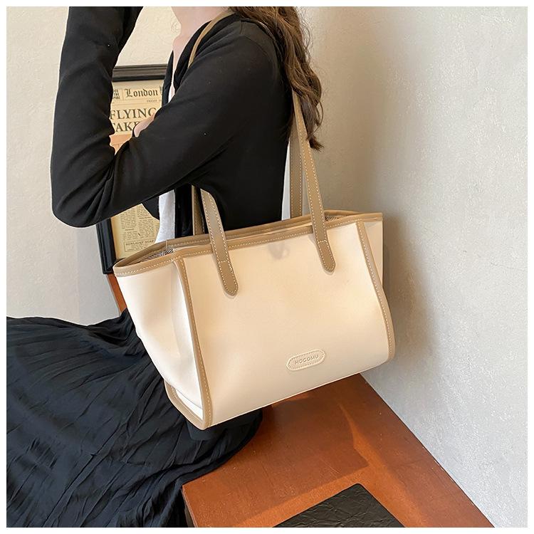 Large-capacity commuter bag women's 2025 new trendy fashion simple tote bag high-end retro shoulder bag
