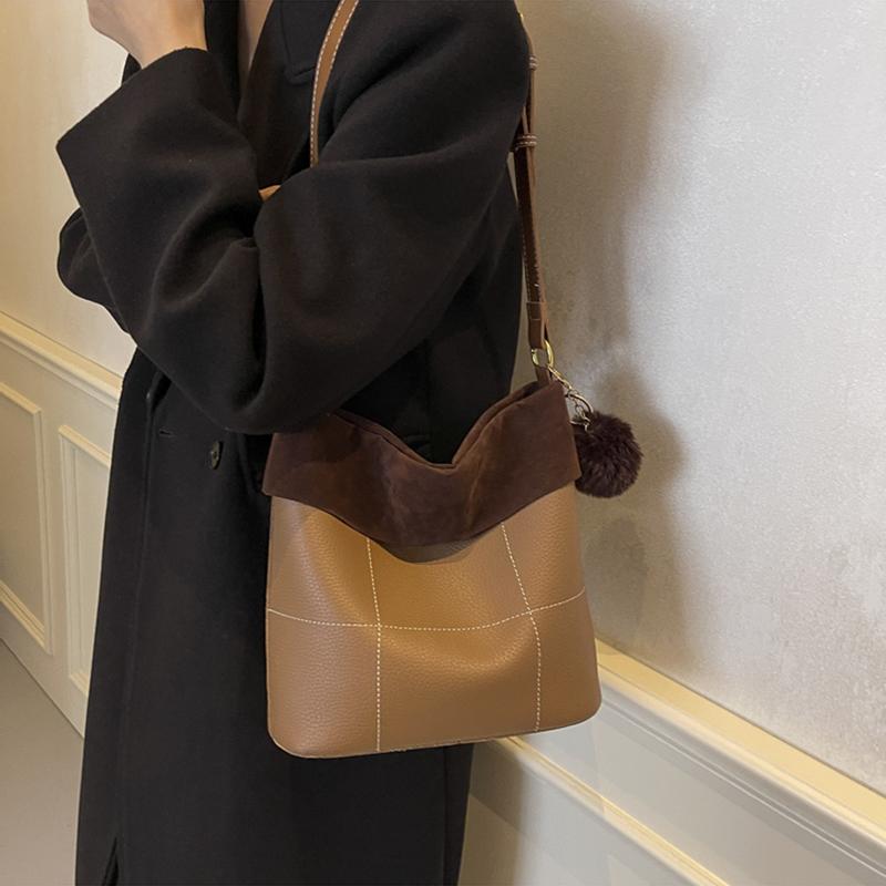 Autumn Winter Luxury Bucket Handbags for Women New Popular Nubuck Leather PU One Shoulder Crossbody Bags Commuter Tote Bag