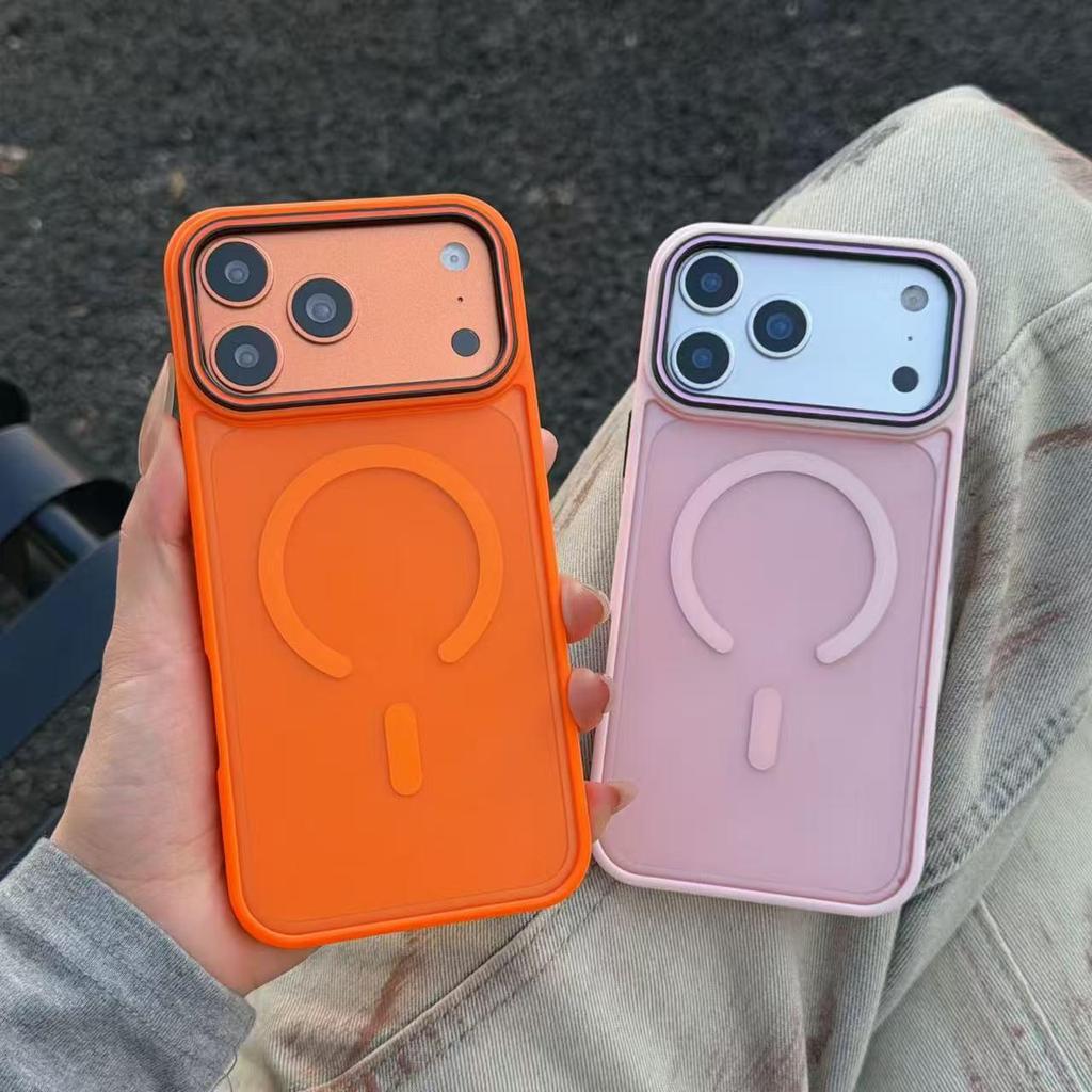 iPhone 17 Pro Max Skin-Feel Magnetic Anti-Slip Texture Frosted Anti-Drop Protective Case
