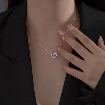Sterling Silver Heart Necklace - Banyan Tree Design: 2022 Trendy, Versatile, Niche, Simple, Luxury Clavicle Chain