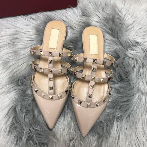 Fashion Cover Toe Shoes Rivet Slippers Flat Slides Mules For Women 2025 Pointed Patent Leather Pointed Toe Shoes Woman 2025 Female Mule