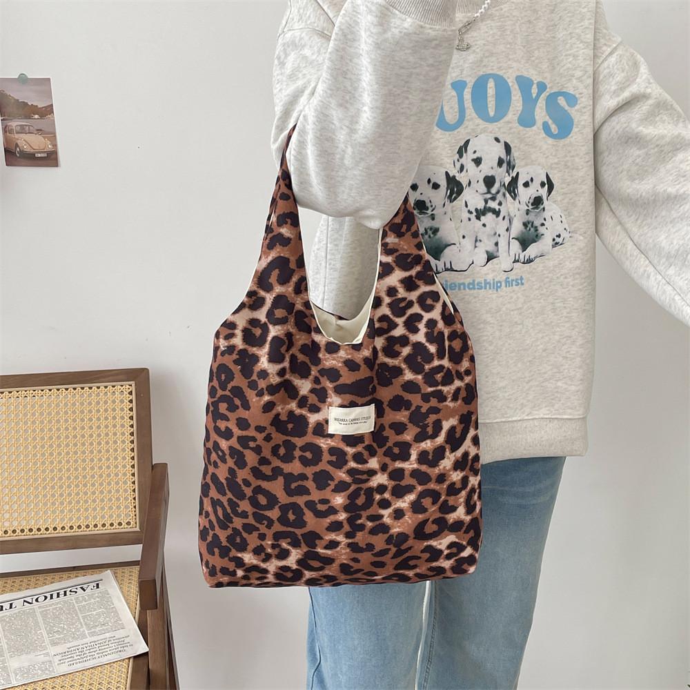 Stylish Leopard Print Tote Bag For College Students Spacious Casual Shoulder Bag In Pink Brown Gray
