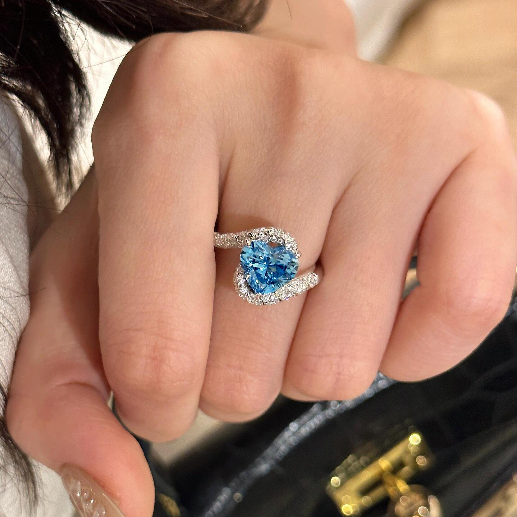 2026 Heart-shaped Sea Blue Full Ring Arm Zircon Open Ring Female, Niche Design Light Luxury Ring Resizable