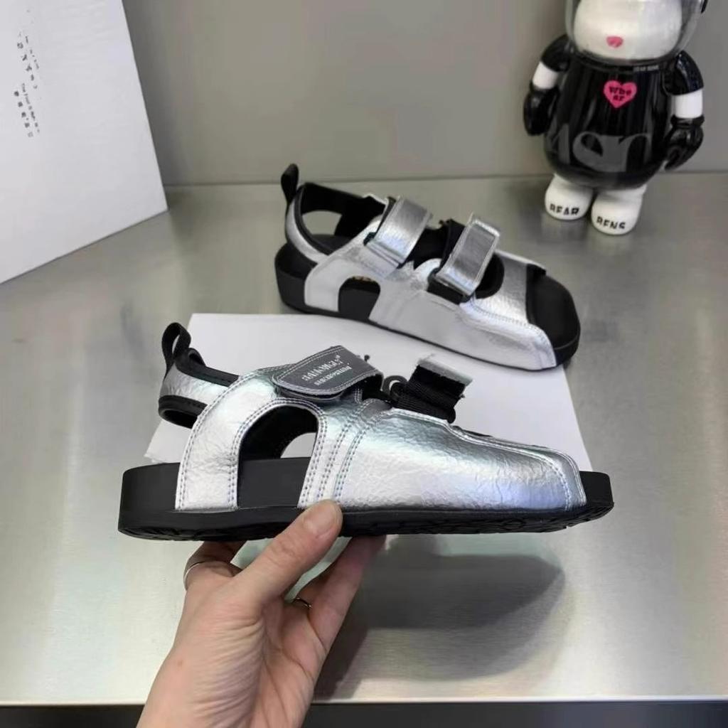 Fashion Sandals Women 2025 Summer New Non-slip Lightweight Slip Beach Vacation Soft Sole Slipper Trifle Sole