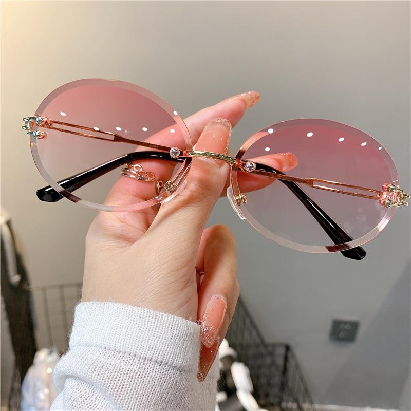 Women's Trendy Frameless Gradient Oval Sunglasses