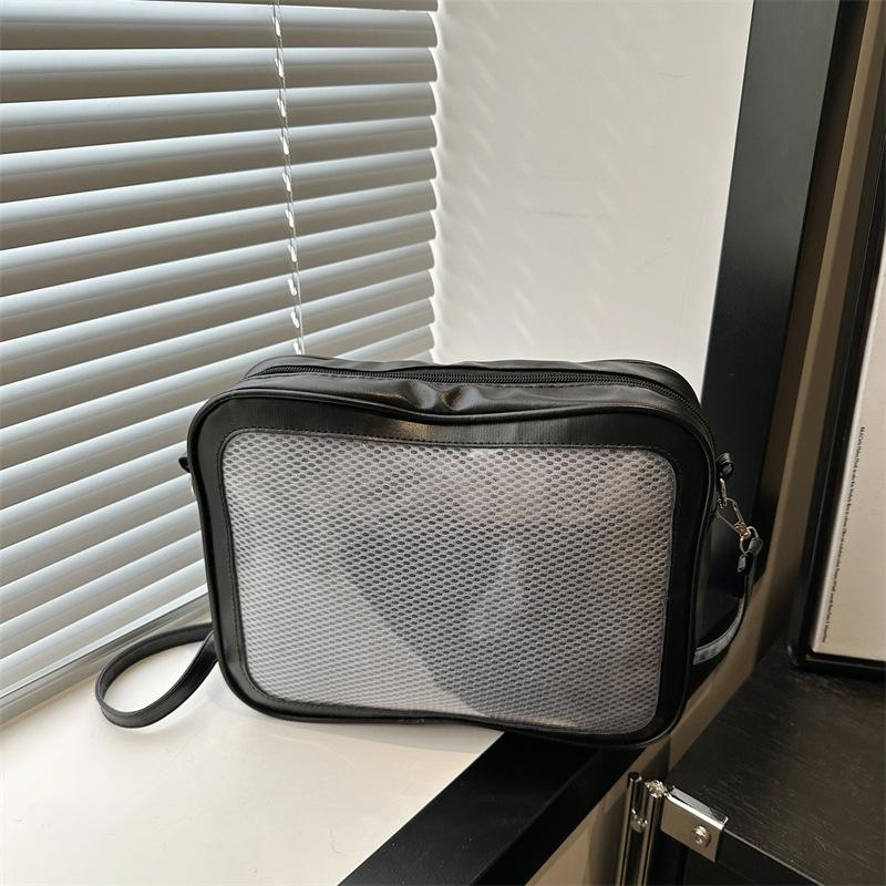 

Transparent versatile large-capacity commuter casual tote bag female personality lightweight student class niche messenger bag