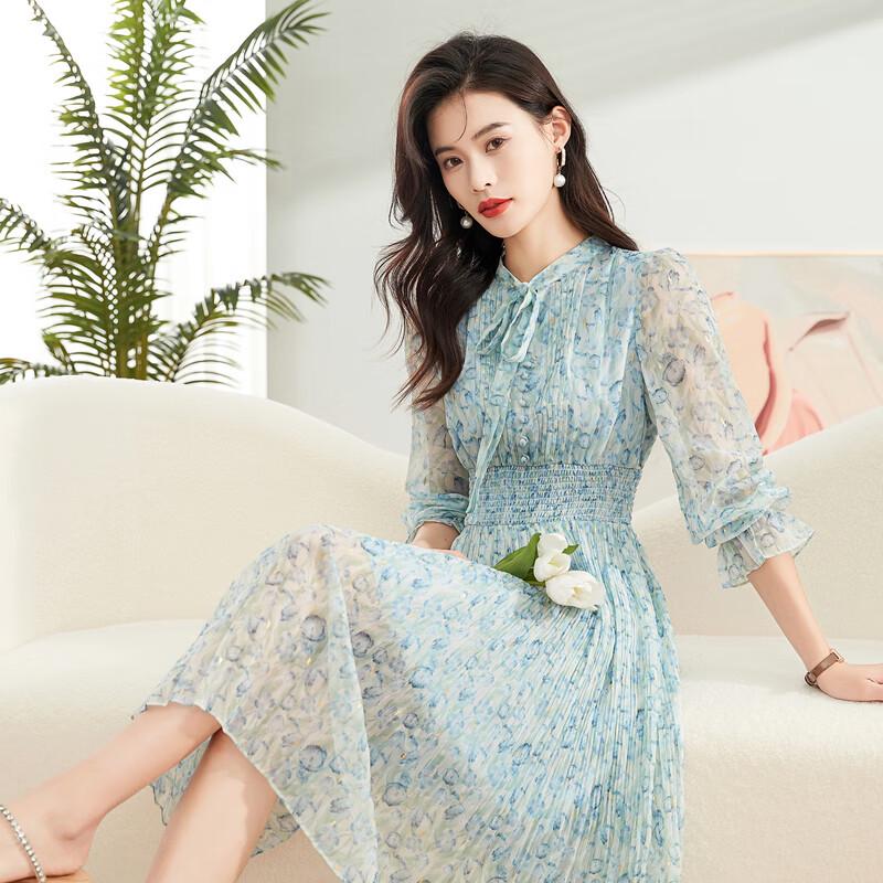 

Модное цветочное платье Iveni с пышными рукавами XL