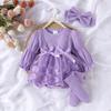 Baby- und Kleinkindkleidung Koreanischer Stil Herbst Waffel Laternenärmel Netz-Strampler mit offenem Schritt + Fußsocken + Kopfbedeckung