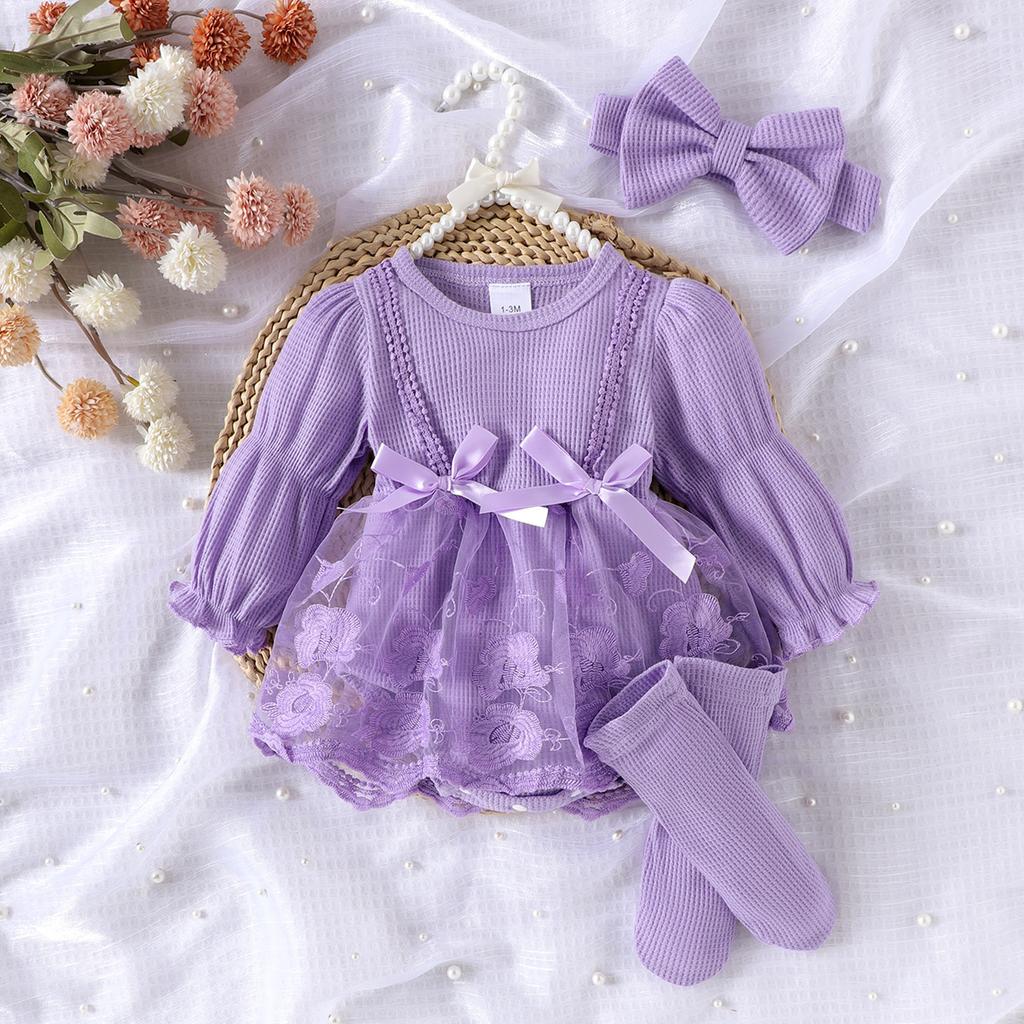 Baby- und Kleinkindkleidung Koreanischer Stil Herbst Waffel Laternenärmel Netz-Strampler mit offenem Schritt + Fußsocken + Kopfbedeckung