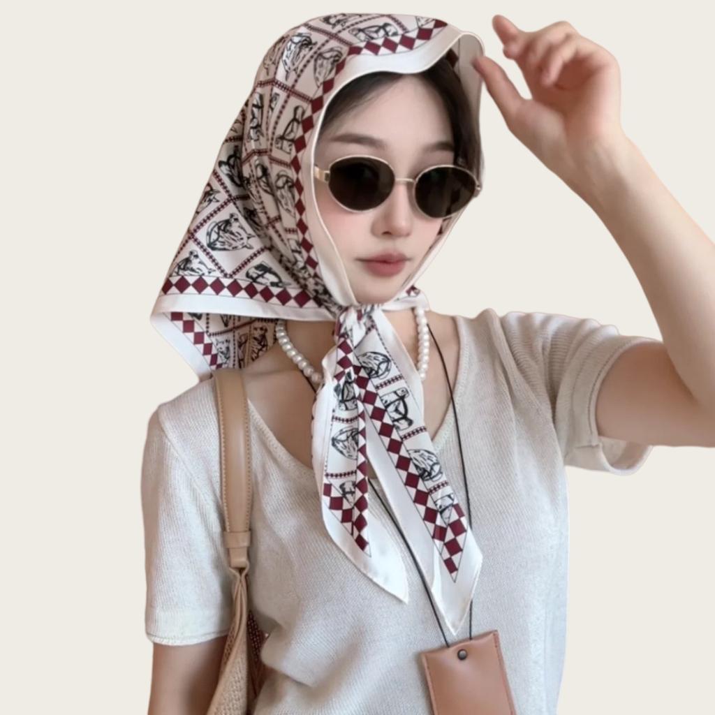 Twill silk triangular scarf, clothing accessories, cashew nut double-sided printed belt, versatile women's rhombus silk scarf, bag head, fart curtain.