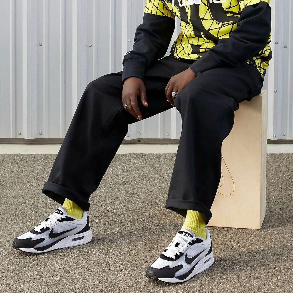 Кроссовки Nike Air Max Solo белый/черный/чистая платина