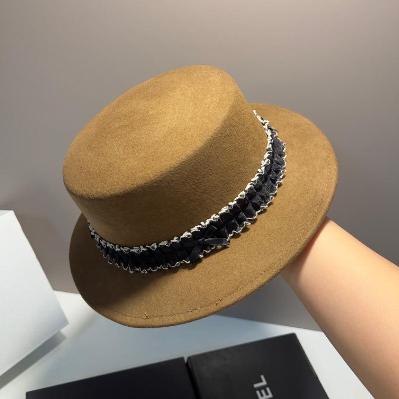 French elegant lace Hepburn style wool top hat women's autumn and winter light luxury small fragrance black versatile casual flat top hat