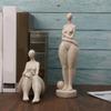 Moderne Abstracte Kunst Dikke Vrouw Beeldje Zandsteen Harsen Dame Beeld voor Huis en Kantoor Decoraties Verzamelsieraad