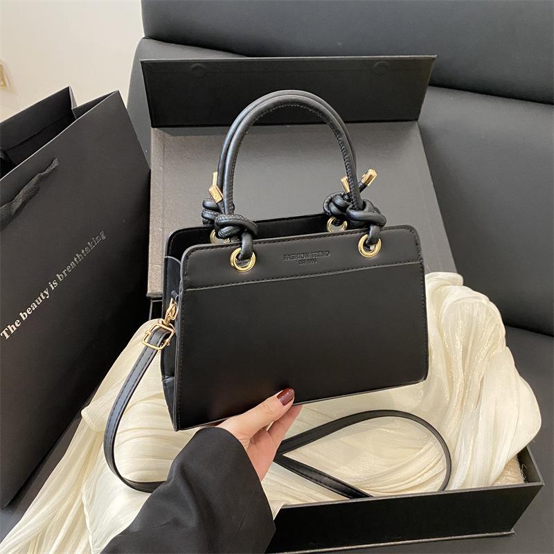 Large-capacity Bag Women's Versatile 2025 Spring and Summer Solid Color New Simple Shoulder Shopping Bag High-value Small Square Bag