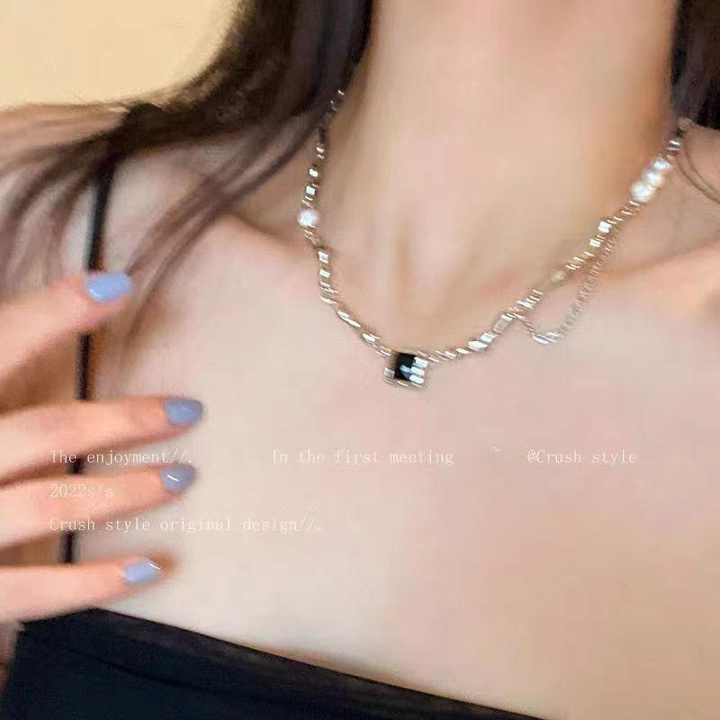 Sense Shell Love Necklace Female Niche Design Light Luxury Versatile Girlfriend Bow Collarbone Chain Niche Neck Chain Exquisite