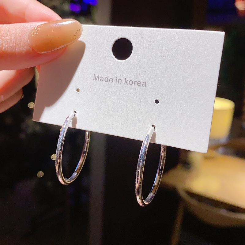 

Преувеличенные серьги-кольца из серебра S925 - Модное заявление