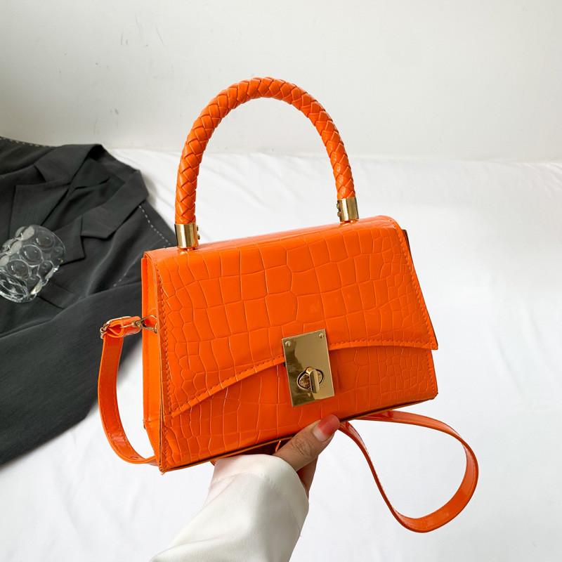 Fashionable And Minimalist Crossbody Bag For Women In Stylish Colors And Soft Pu Material