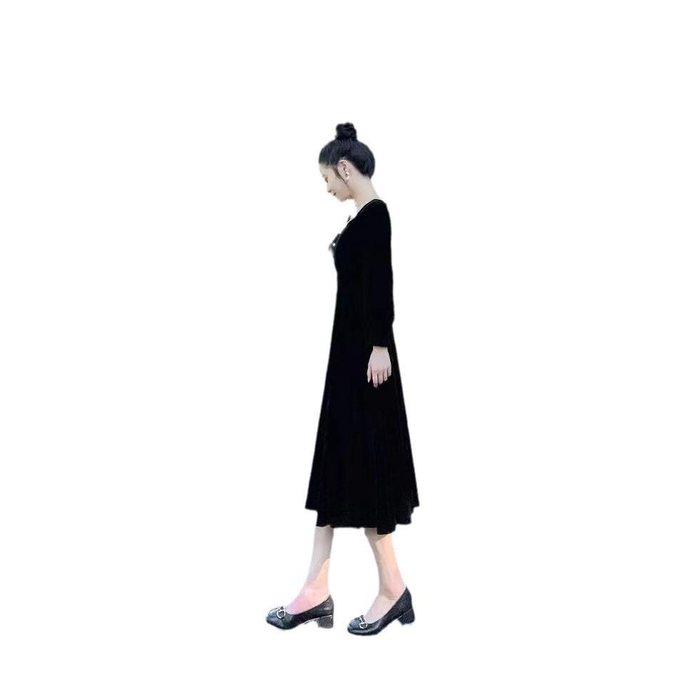 French Elegant Autumn and Winter Golden Velvet Dress Female Hepburn Waist Thin Gentle Temperament Retro Dress Long Dress