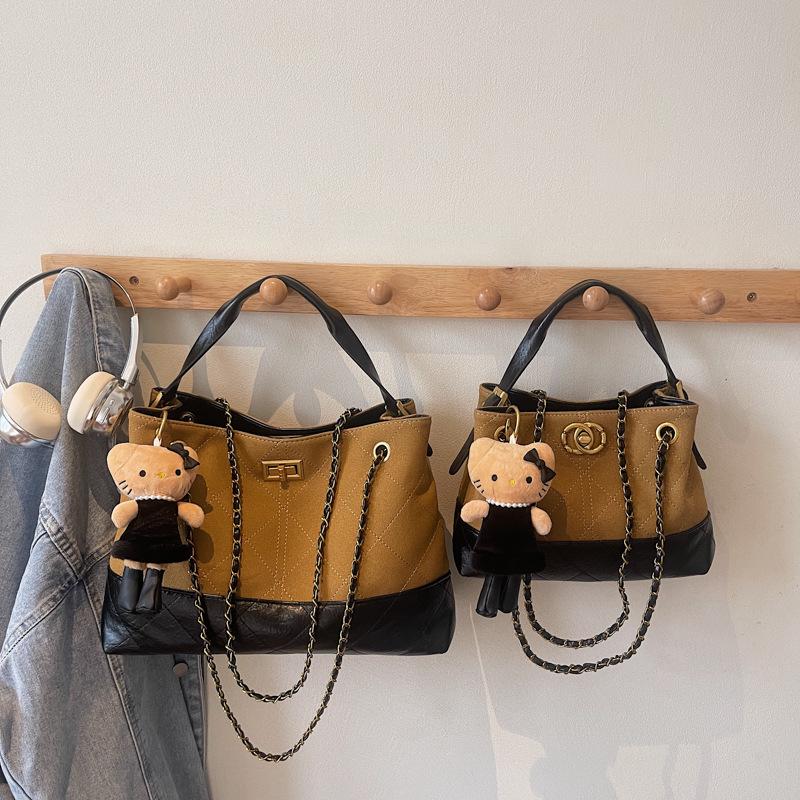 

Осень 2025 Женская сумка-кроссбоди на цепочке большой вместимости - Модная сумка для поездок на работу Without Pendant