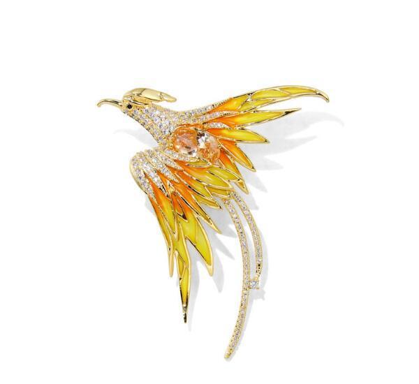Inlaid Colored Diamond Peacock Brooch: Luxurious Retro Palace Style with Pearlescent Elegance
