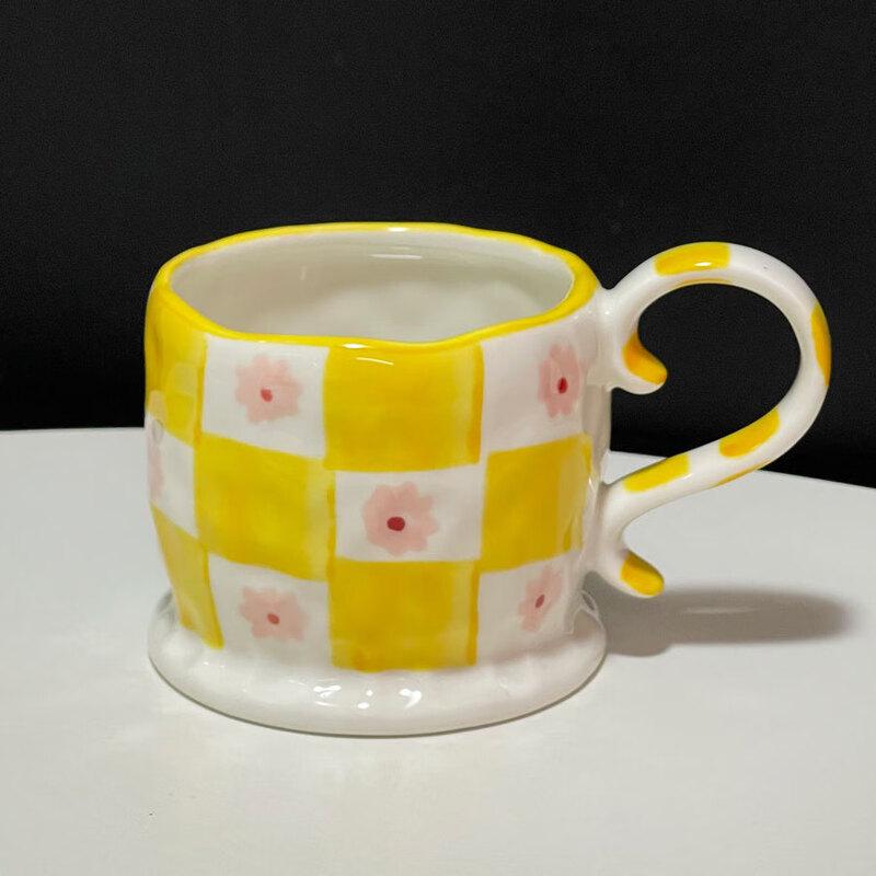 Chaosihui Hand-Painted Floral Checkered Ceramic Mug