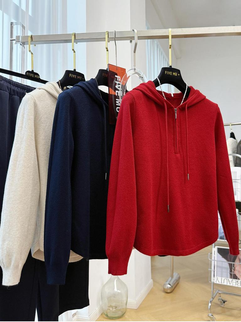 Women's Plus Size Hooded Half-Zip Long-Sleeve T-Shirt for Autumn/Winter - Loose, Slimming, Comfortable, and Versatile.