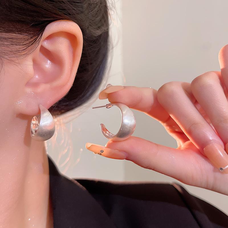 S silver needle zircon pearl earrings women's niche butterfly stud earrings versatile temperament earrings