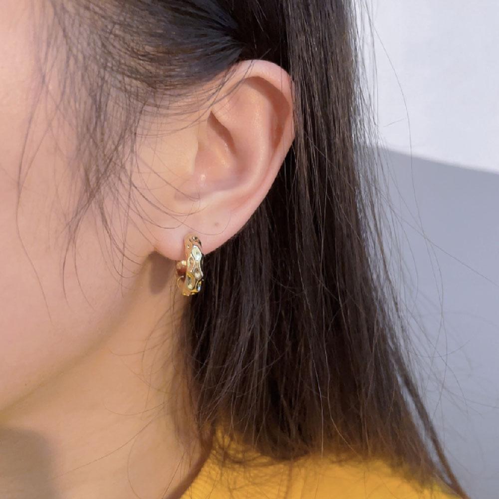Simple Irregular For Girls Punk Folds Korean Hoop Earrings Zinc Zinc Alloy Women Stud Earrings Ear Jewelry