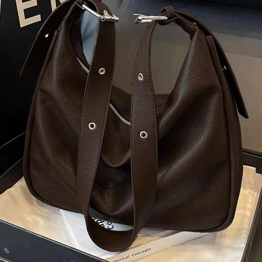 

Fashionable and versatile with a sense of luxury, female bag large capacity women s new trend casual tote bagunderarm bag