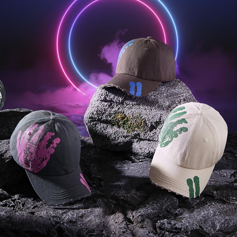 Весной и летом новая рваная уличная трендовая кепка с граффити для мальчиков и девочек — фото 3