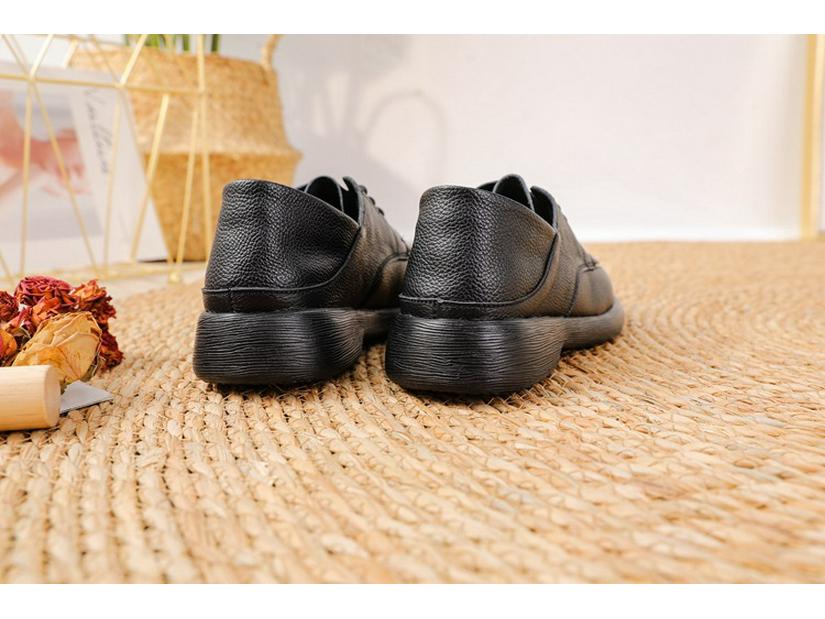 Women's Cowhide Flat Dancing Shoes - Round Toe, Low Heel, Breathable, Versatile, Casual, Comfortable.