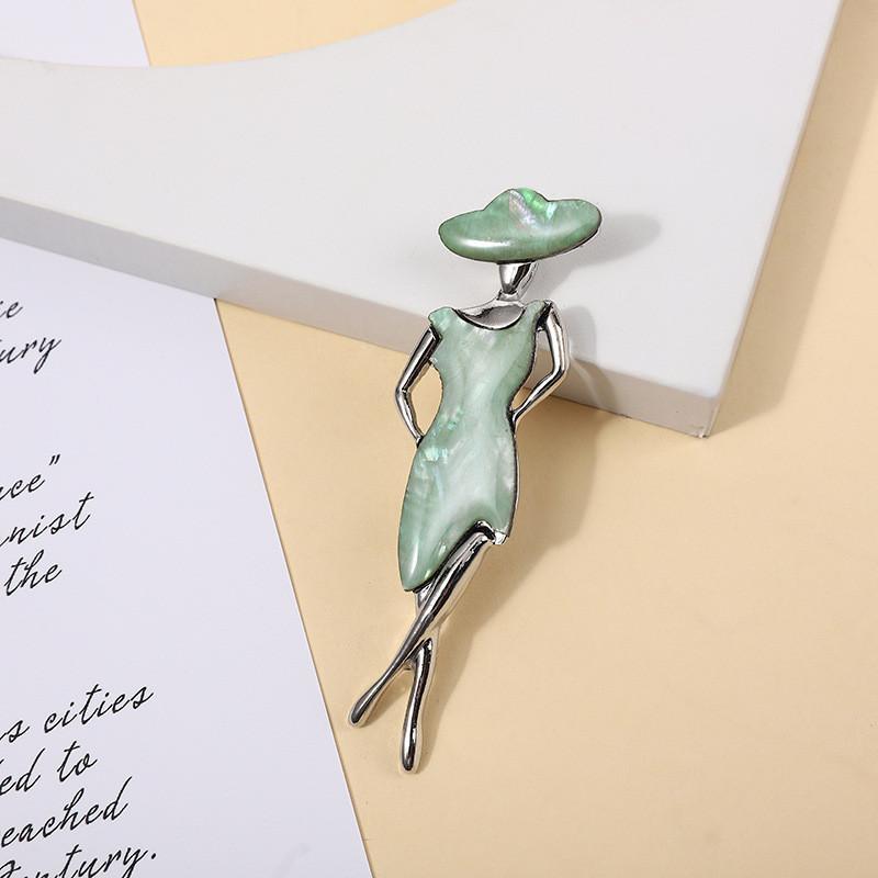 Shell Brooch With Alloy Material For Unisex Fashion Accessory