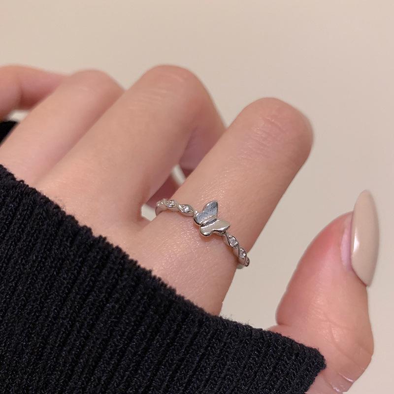 Heart-Shaped Zircon Butterfly Ring for Women - Elegant, Fashionable, Simple Cool Style Index Ring