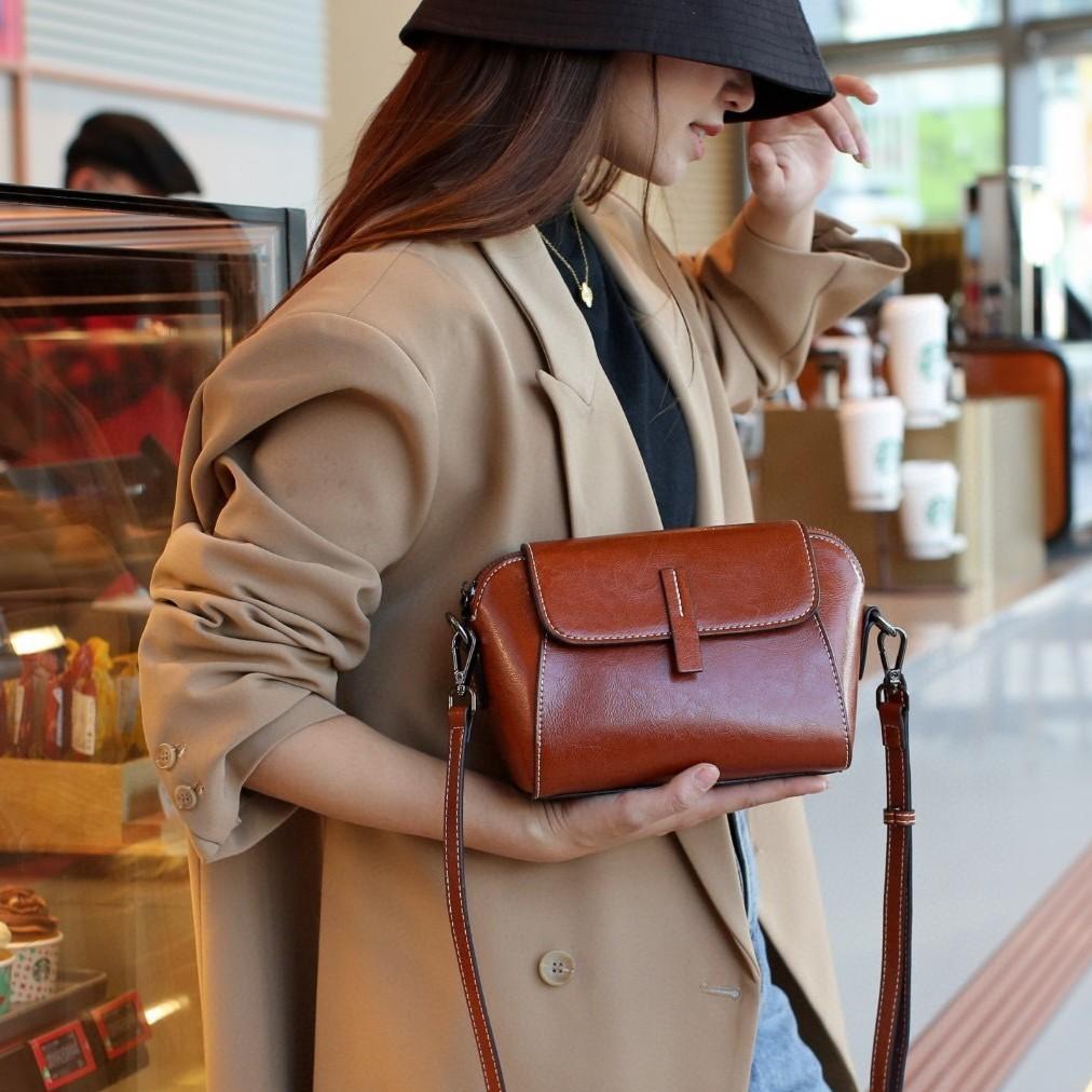 Oil wax cowhide women's bag single shoulder crossbody women's bag practical multi-compartment simple and fashionable change bag shell bag