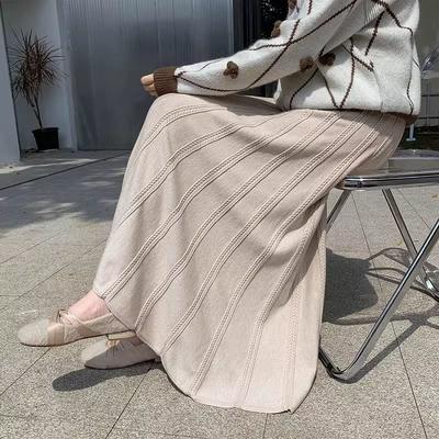 Gestrickter Midi-Rock Damen Herbst und Winter Neu Hoch Taille Schlankmachend A-Linien Plissee-Rock Mittel Lang Garn Großer Schwingrock