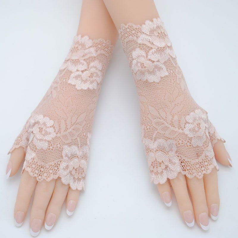 New Arrival Lace Half Finger Gloves Women's Thin Summer Silk Ice Short Sun Protection Driving Non Slip Elastic Fingerless Gloves Bridal Gloves