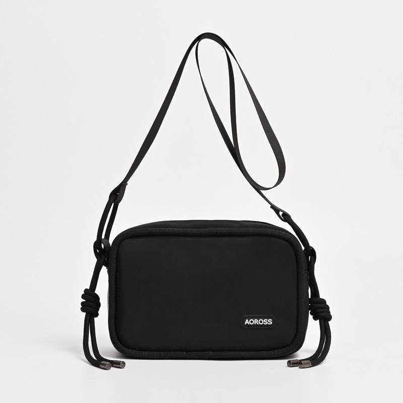 

2024 new women s messenger bag small square bag чёрный