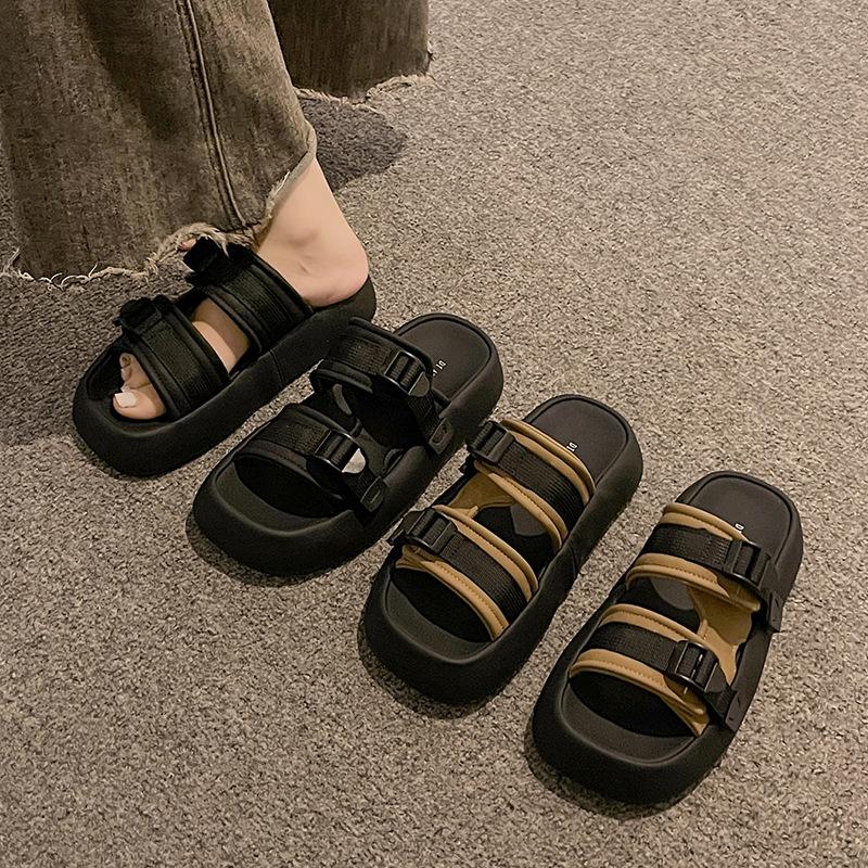 

Cool slippers women s summer wear 2025 new thick-soled casual non-slip pregnant women s beach sandals high-end one-word drag 40 чорний