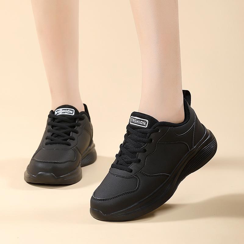 Leather waterproof shoes, black soft-soled casual sports shoes, sports lightweight, comfortable and non-slip shoes, spring and autumn