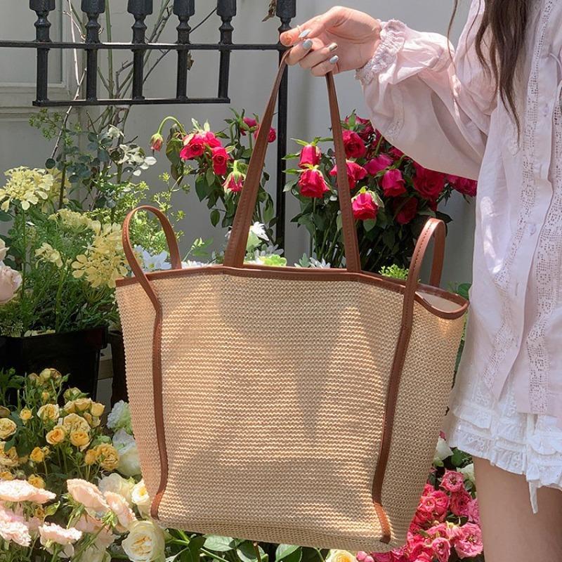 Large Capacity Bag Women's Spring and Summer Versatile Shoulder Portable Seaside Vacation Beach Bag Woven Straw Commuter Tote Bag