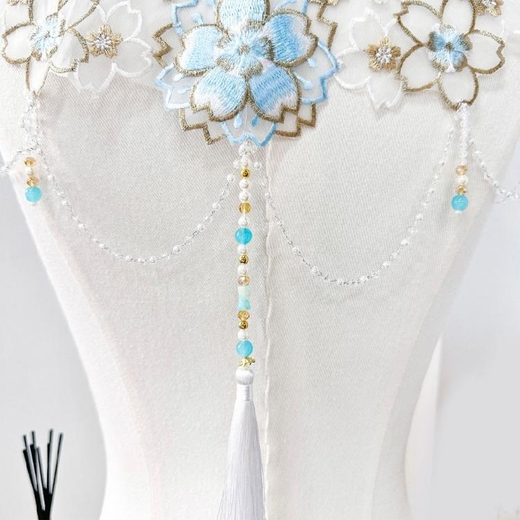 Elegant Horse Face Skirt Collar Embroidery Flower Decorative Shawl for Ancient Costume Cultural Event Ceremony Neckpiece