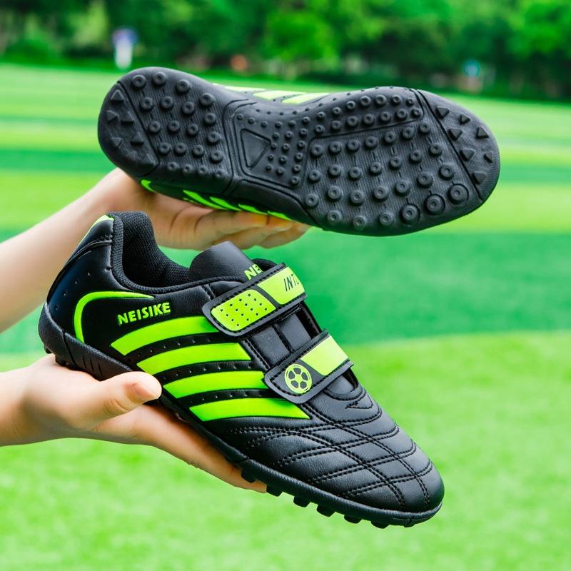 Rasenrasen natürliche Fußballschuhe Kinder rutschfeste Sportschuhe Jungen Fußballschuhe