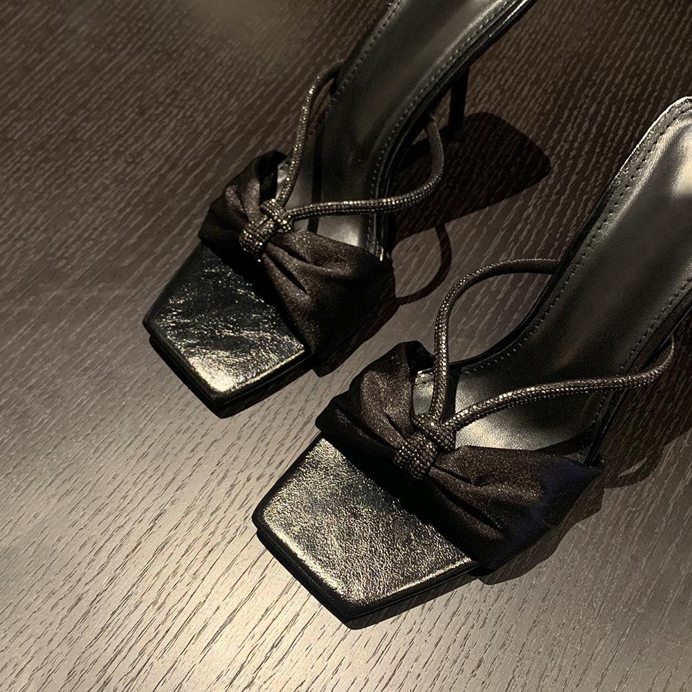 

Фиолетовый атлас со стразами и босоножками, женские, лето 2025, новые туфли с открытым носком и бантом на высоком каблуке 42 чёрный