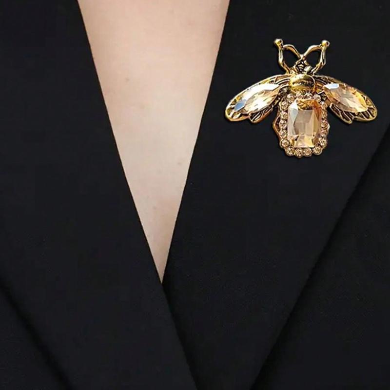 1pc Vintage Baroque Bee Brooch - Gold Zinc Alloy Insect Pin with Faceted Gemstones, An Elegant Court-Style Accessory