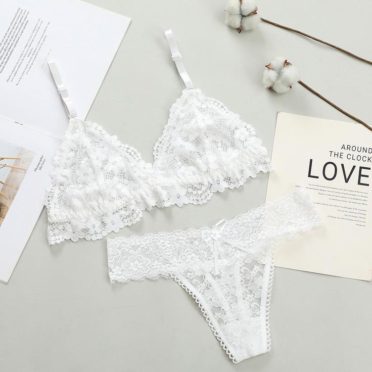 

Жіночий комплект мереживних бюстгальтерів. Сексуальна нижня білизна без дротів, комплект нижньої білизни зі стрингами. Жіночий прозорий безшовний інтимний комплект. S білий