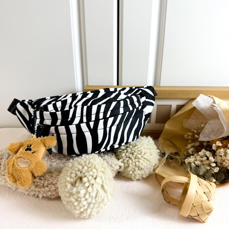 

Unisex Versatile Kids Chest Bag In Soft Polyester With Trendy Animal Patterns Small Zebra